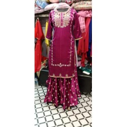 🔸 Embroidered Kurta with Umbrella Lehenga