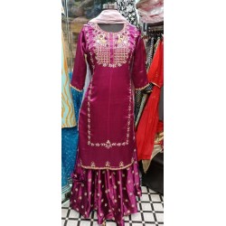 🔸 Embroidered Kurta with Umbrella Lehenga